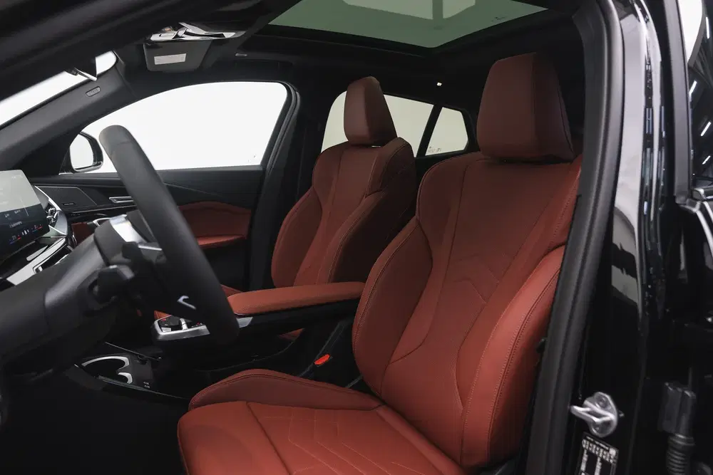 BMW iX2 eDrive20 M Sport uit 2026, foto 10