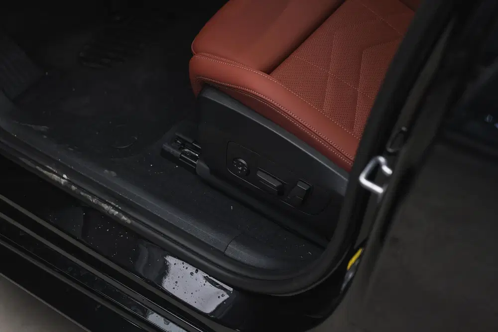 BMW iX2 eDrive20 M Sport uit 2026, foto 9
