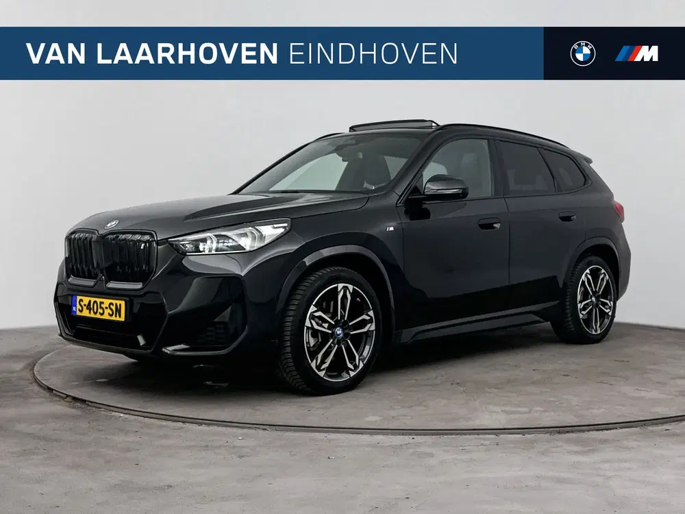 BMW iX1 xDrive30 M Sport uit 2023