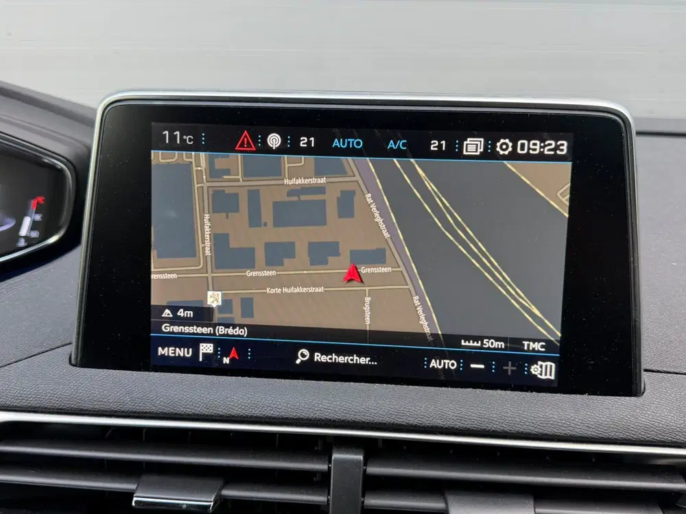 Peugeot 3008 1.2 PureTech Blue Lease Premium (PANORAMAD uit 2020, foto 5