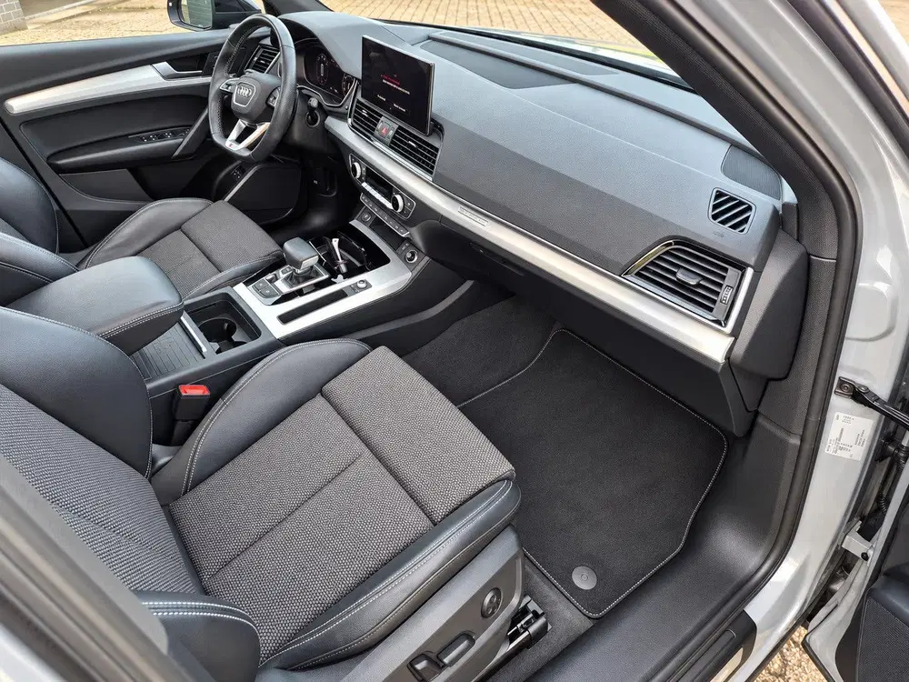 Audi Q5 50 TFSI e S edition Competition Pano Elec uit 2024, foto 14