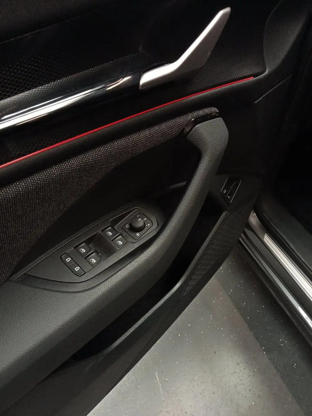 Skoda Kodiaq 1.5 TSI PHEV Sportline Business trekhaak w uit 2025, foto 13