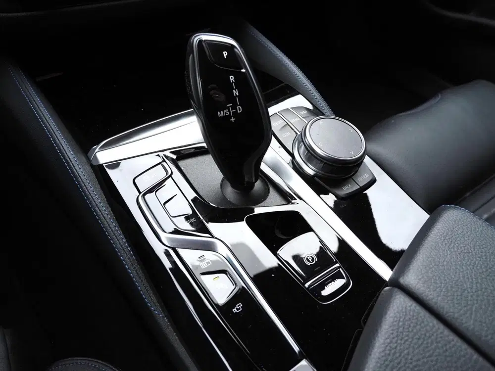BMW 5-serie 530e M-Sport uit 2022, foto 12
