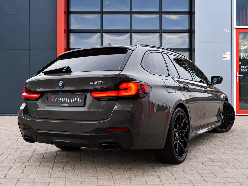 BMW 5-serie 530e M-Sport uit 2022, foto 3