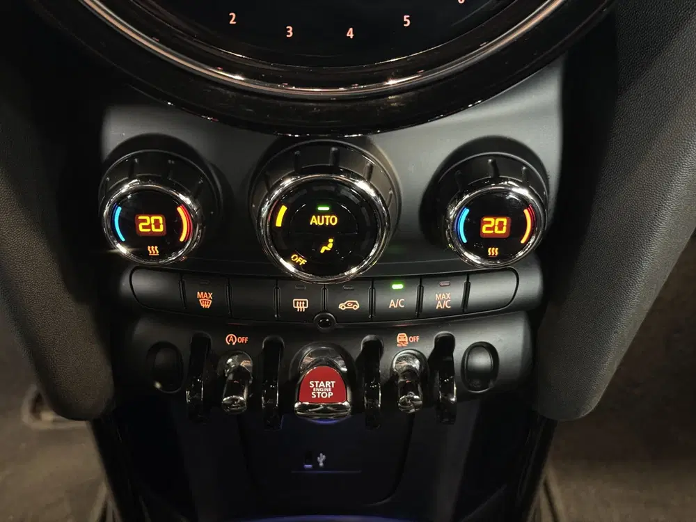 Mini One 1.5 One Climate Control Led Navi Carplay uit 2022, foto 13