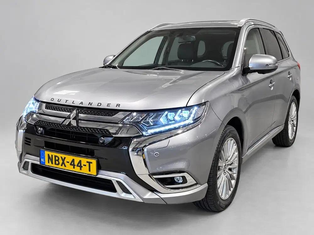 Mitsubishi Outlander 2.4 PHEV Intense+ Schuifdak uit 2021, foto 5