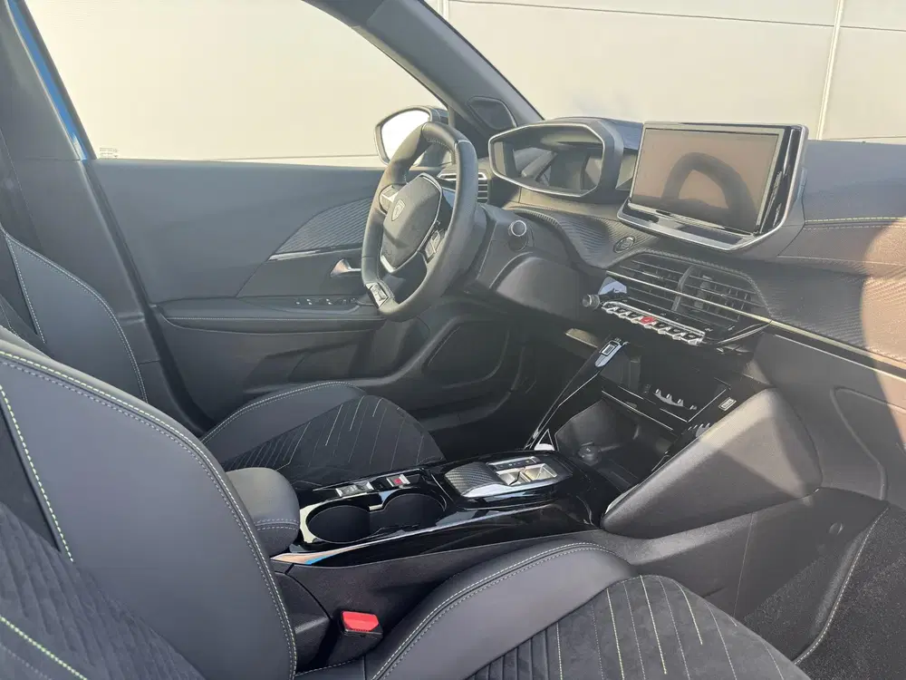 Peugeot 2008 EV GT 54 kWh uit 2025, foto 10