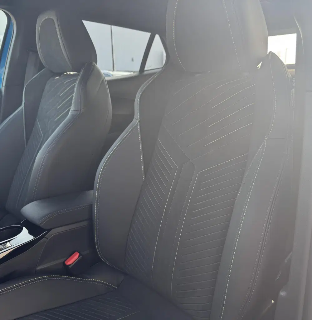 Peugeot 2008 EV GT 54 kWh uit 2025, foto 15