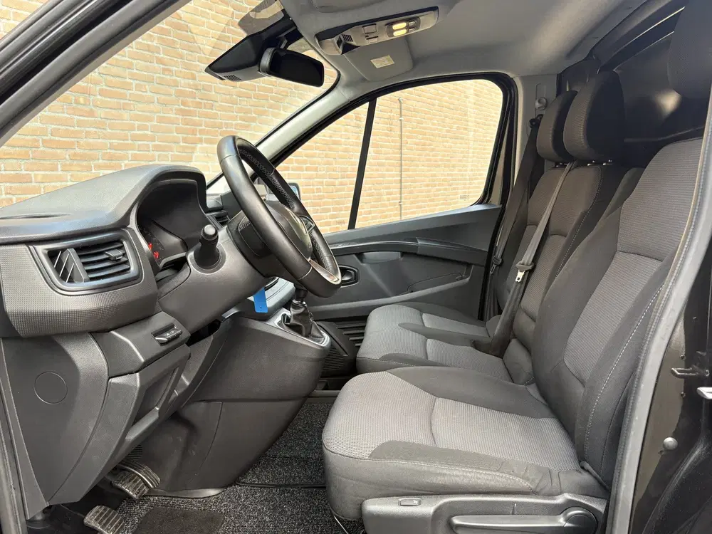 Renault Trafic 2.0dCi 130PK Lang uit 2022, foto 9