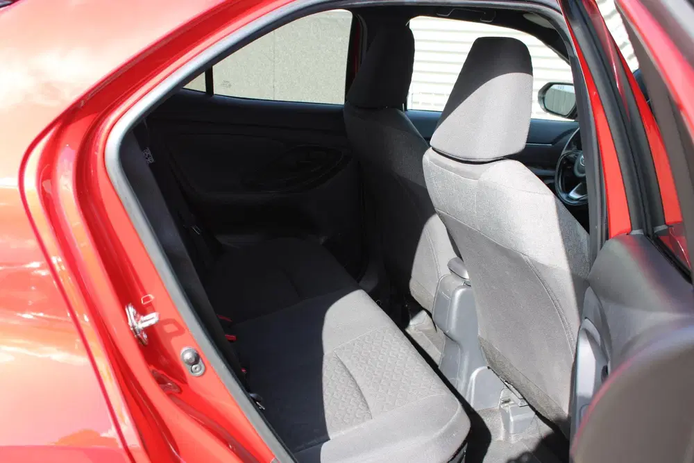 Toyota Yaris Cross 1.5 Hybrid First Edition Navigatie uit 2021, foto 14