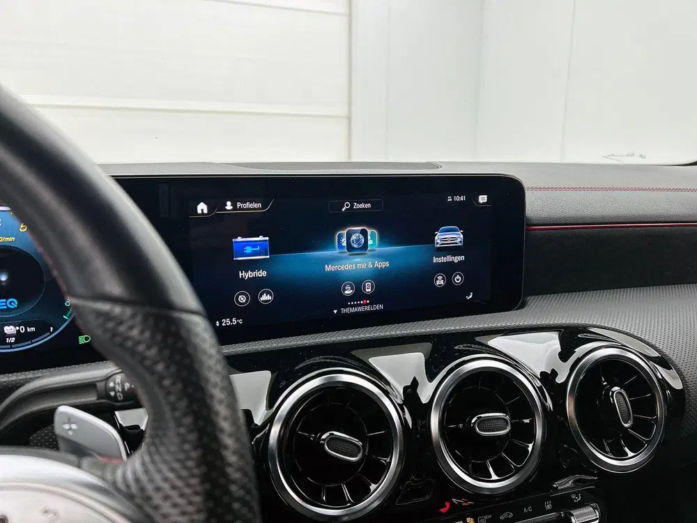 Mercedes-Benz CLA 250 e AMG Line WIDE uit 2023, foto 12