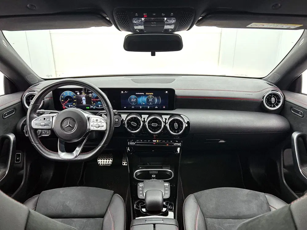 Mercedes-Benz CLA 250 e AMG Line WIDE uit 2023, foto 9