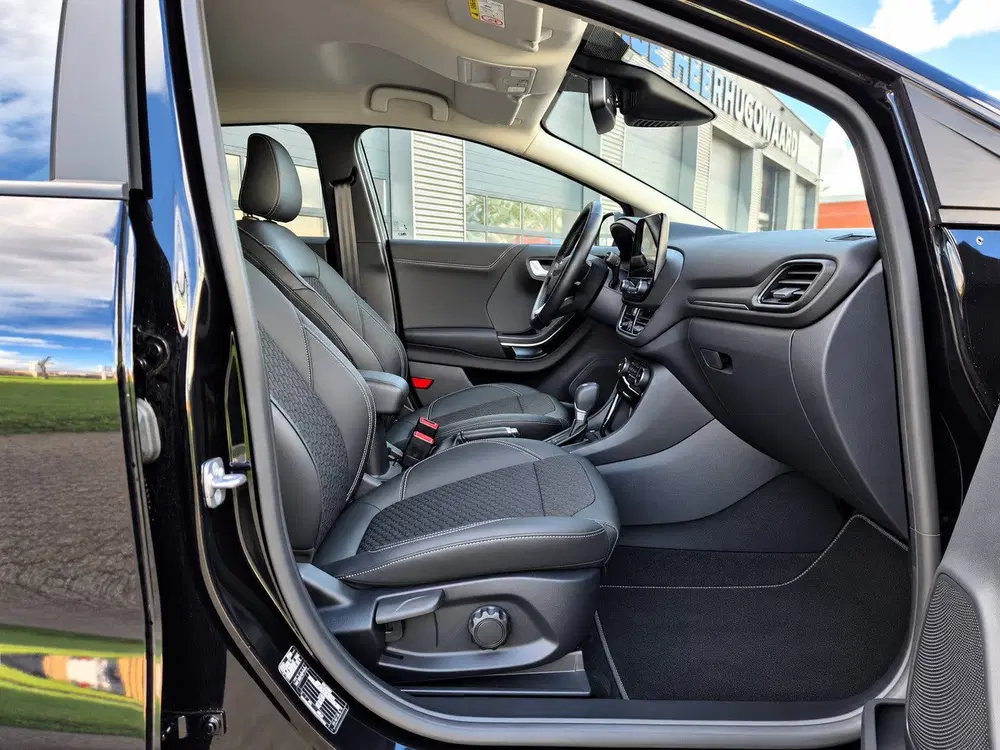 Ford Puma 1.0 EcoBoost Hybrid Titanium Camera Electr uit 2023, foto 13