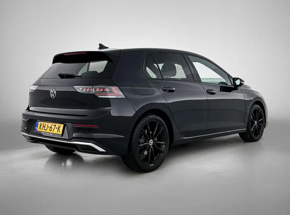 Volkswagen Golf 1.5 eTSI Black Line CAMERA uit 2025, foto 5