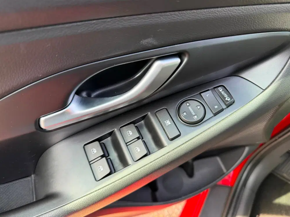 Hyundai i30 1.0 T-GDi MHEV Comfort Cruise uit 2022, foto 12