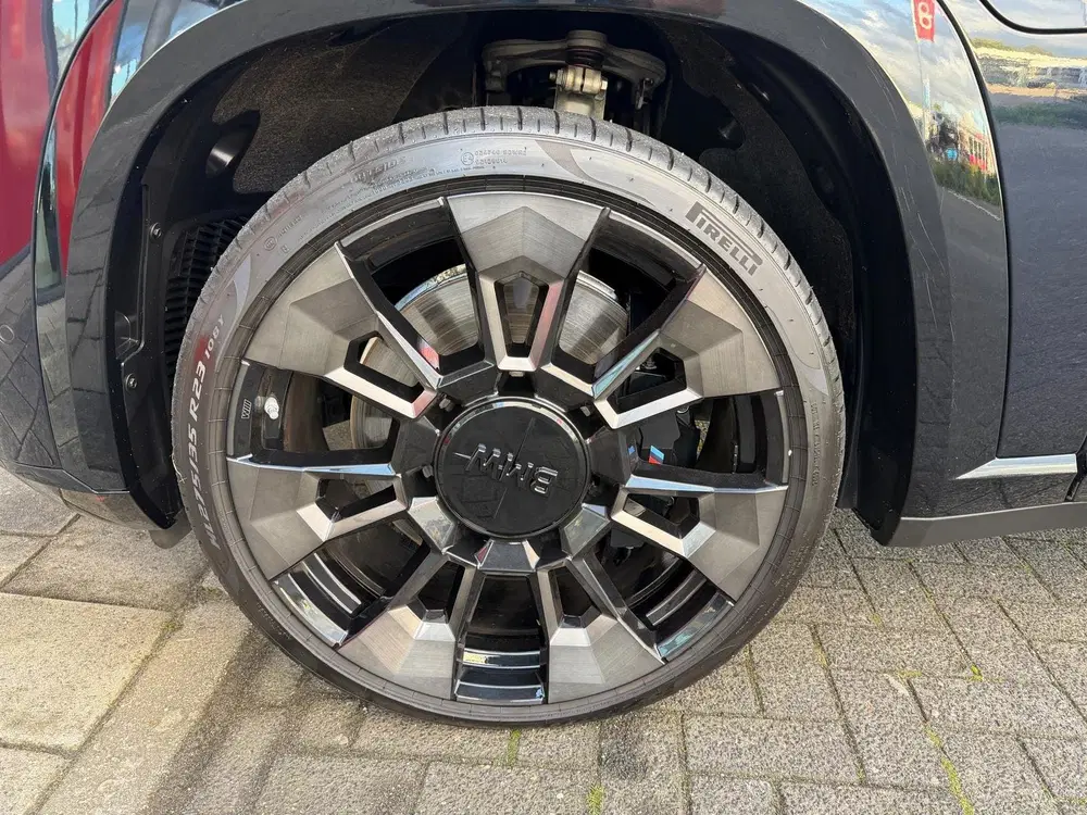 BMW XM PHEV 4.4 V8 30 kWh Vol uit 2025, foto 13