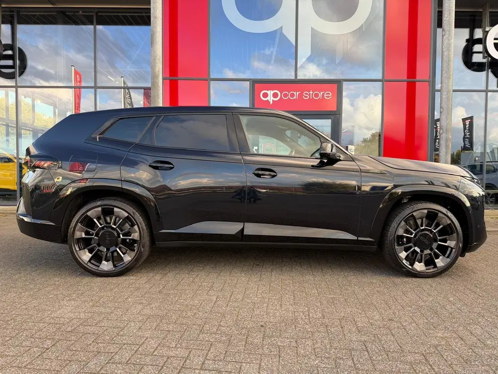 BMW XM PHEV 4.4 V8 30 kWh Vol uit 2025, foto 4