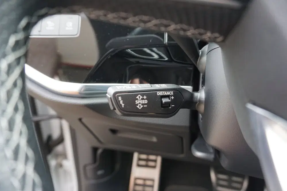 Audi Q3 45 TFSIe S-Line Black Ed. Panodak uit 2021, foto 14