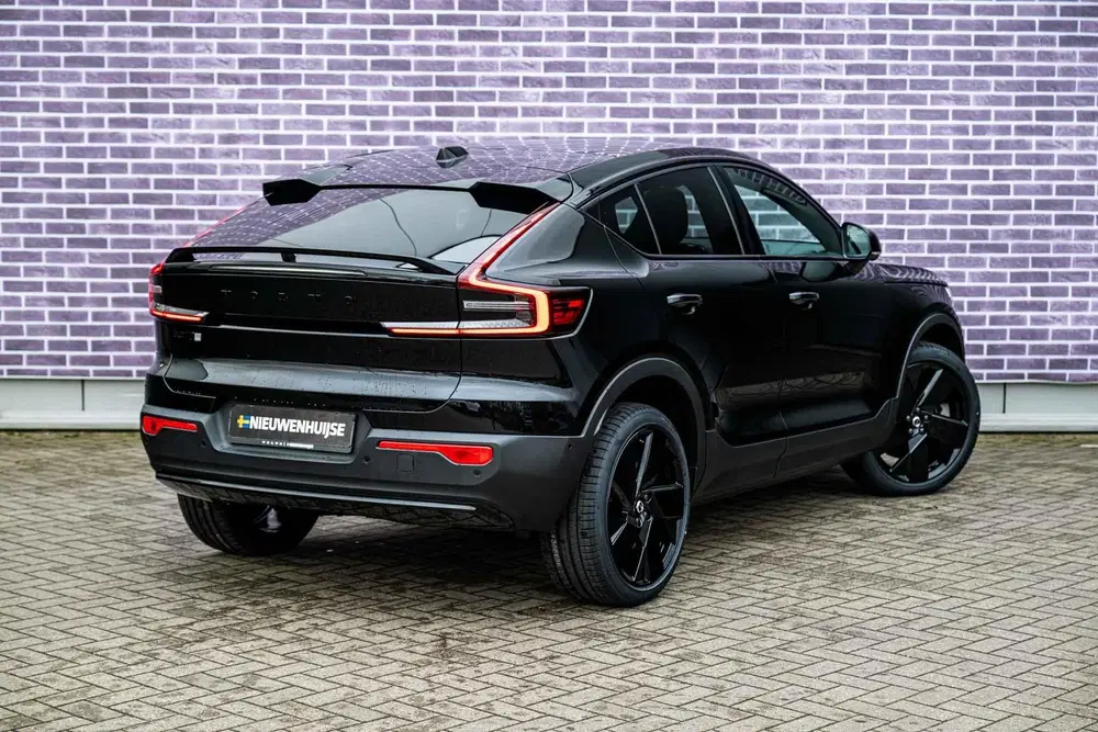 Volvo EC40 Twin Motor Ultra Black Edition Europa 82 k uit 2026, foto 14