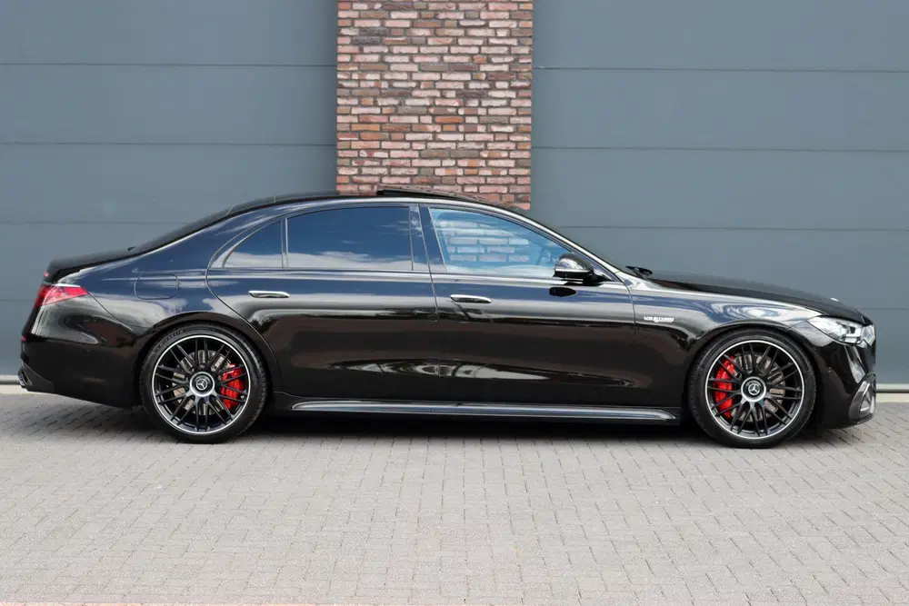 Mercedes-Benz S-Klasse AMG 63 S E Performance uit 2025, foto 11