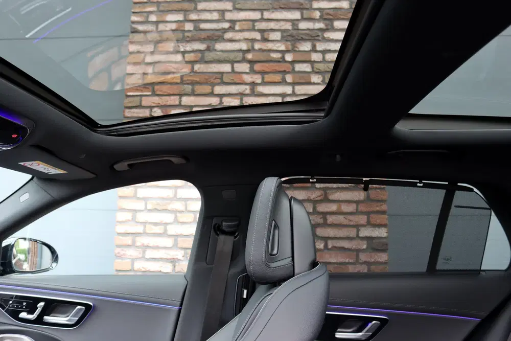 Mercedes-Benz E-Klasse 220 d AMG Line uit 2026, foto 4