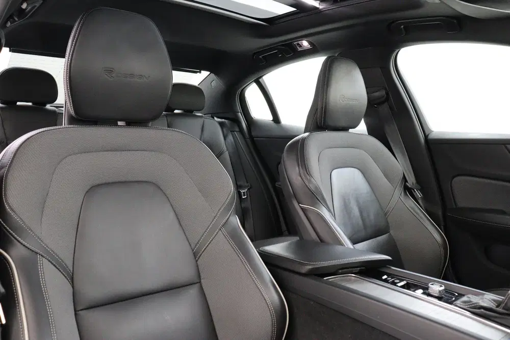 Volvo S60 T4 AUT. R-DESIGN uit 2020, foto 13