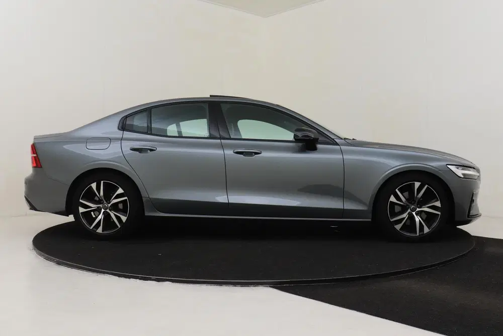 Volvo S60 T4 AUT. R-DESIGN uit 2020, foto 14