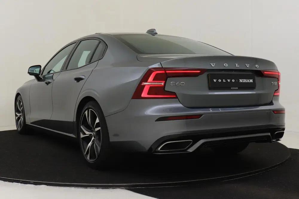 Volvo S60 T4 AUT. R-DESIGN uit 2020, foto 5