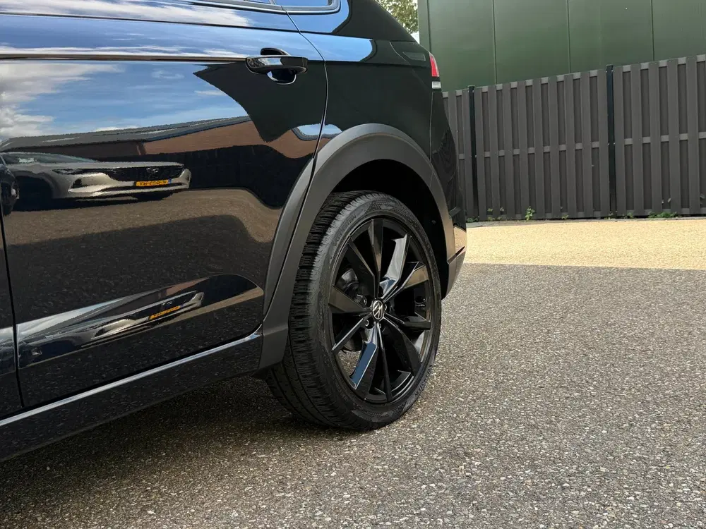 Volkswagen Taigo 1.5 TSI R-Line IQ Light ACC Camera DSG uit 2022, foto 10