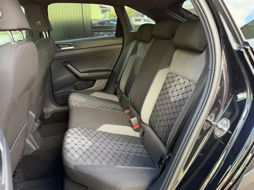 Volkswagen Taigo 1.5 TSI R-Line IQ Light ACC Camera DSG uit 2022, foto 15
