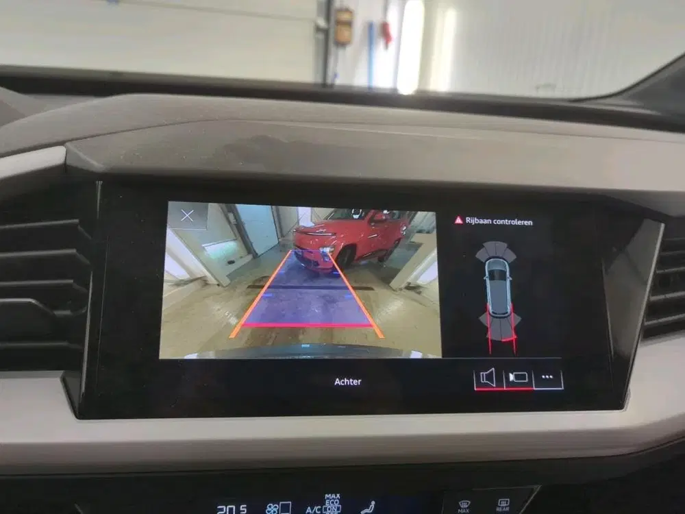 Audi Q4 e-tron Launch edition 55 kWh Soh 91% Adapt.Cruise uit 2021, foto 7