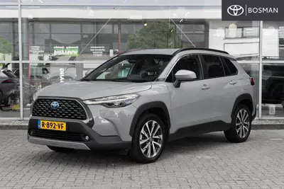 Toyota Corolla Cross 2.0 High Power Hybrid First Edition uit 2022