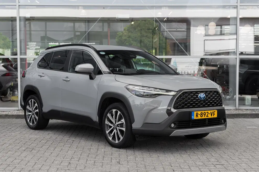 Toyota Corolla Cross 2.0 High Power Hybrid First Edition uit 2022, foto 7