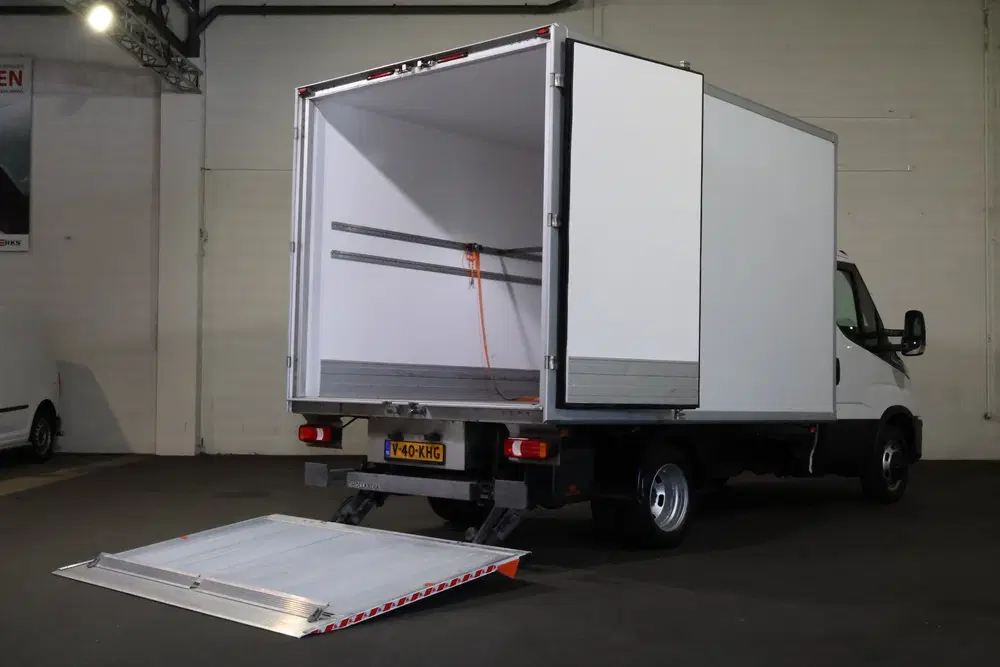 Iveco Daily Automaat Koelwagen Bakwagen met Laadklep uit 2024, foto 10