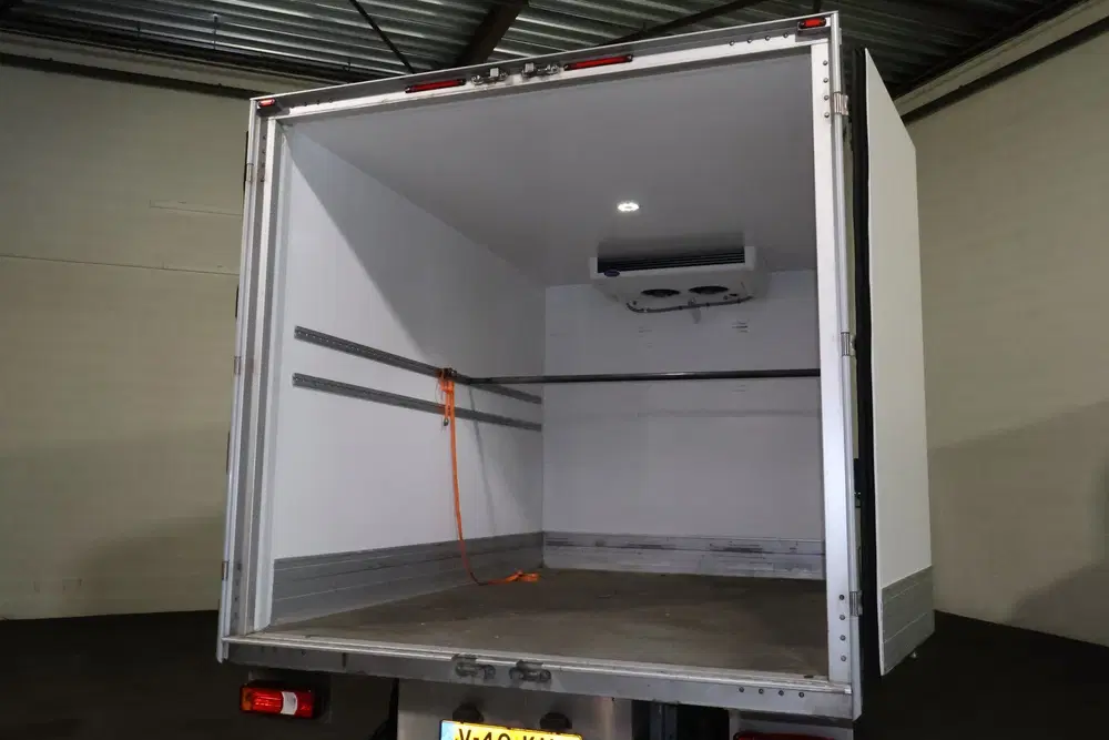 Iveco Daily Automaat Koelwagen Bakwagen met Laadklep uit 2024, foto 14