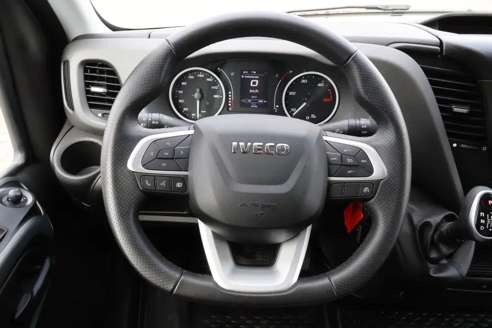 Iveco Daily Automaat Koelwagen Bakwagen met Laadklep uit 2024, foto 15
