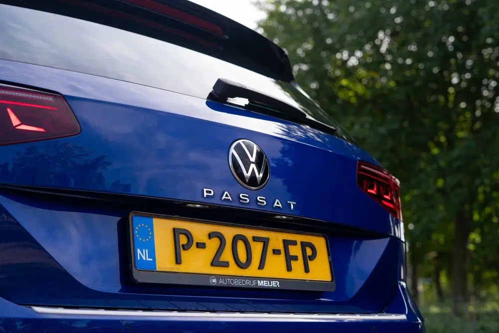Volkswagen Passat 1.5 TSI R-Line Business + Automaat uit 2020, foto 13