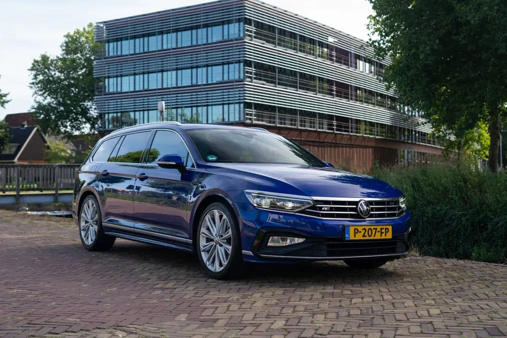 Volkswagen Passat 1.5 TSI R-Line Business + Automaat uit 2020, foto 8