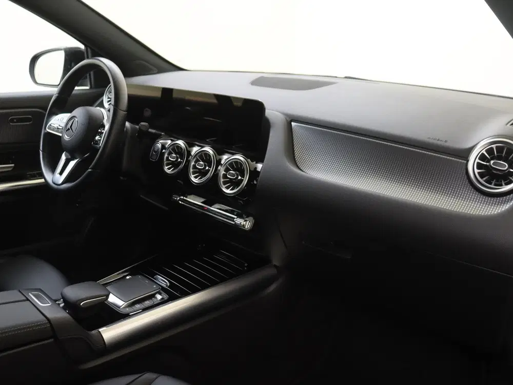 Mercedes-Benz EQA 250 Luxury Line 67 kWh uit 2022, foto 5