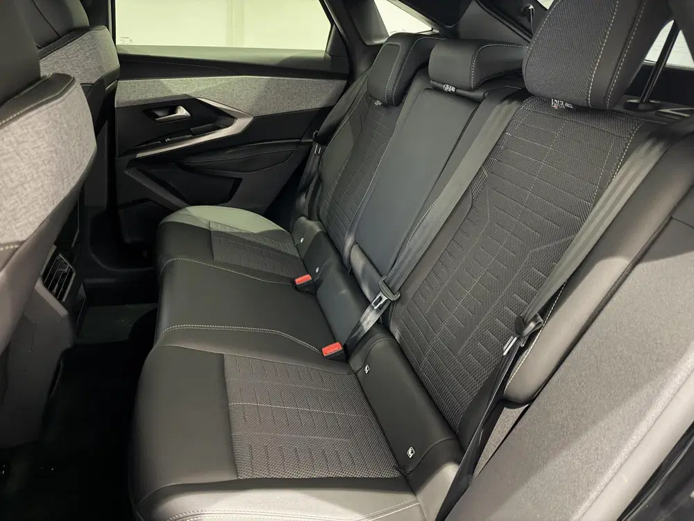 Peugeot 3008 GT Long Range 230 97 kWh l Camera l Aplle uit 2026, foto 15