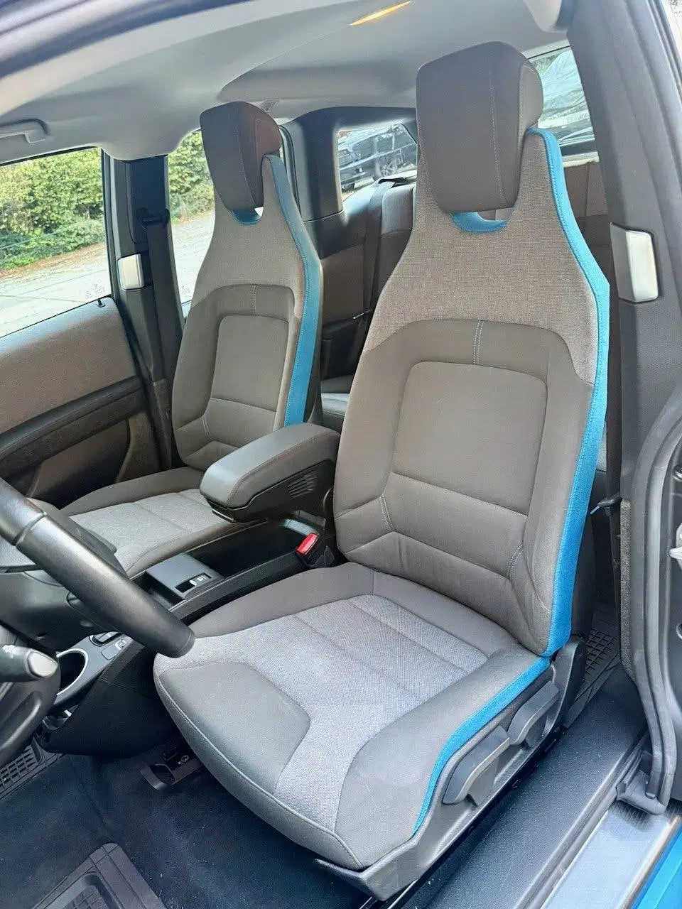 BMW i3 Basis 120Ah 42 kWh uit 2022, foto 10