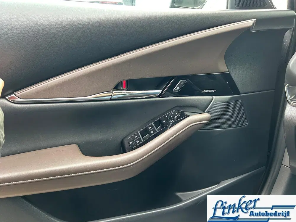 Mazda CX-30 2.0 e-SkyActiv-X M Hybrid Luxury uit 2021, foto 11