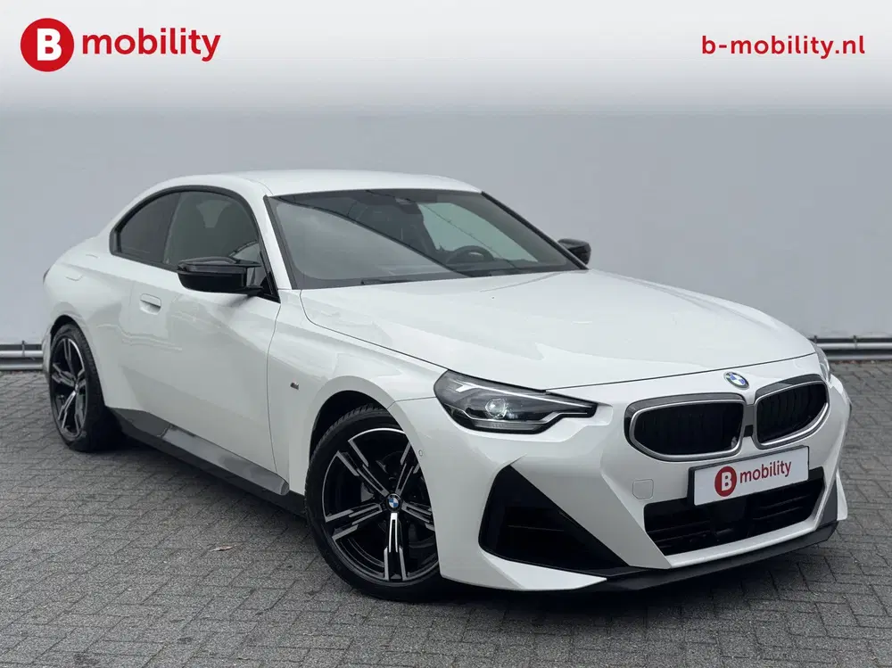 BMW 2-serie 2 Serie Coupé 220i High Executive M-Sport uit 2025, foto 7