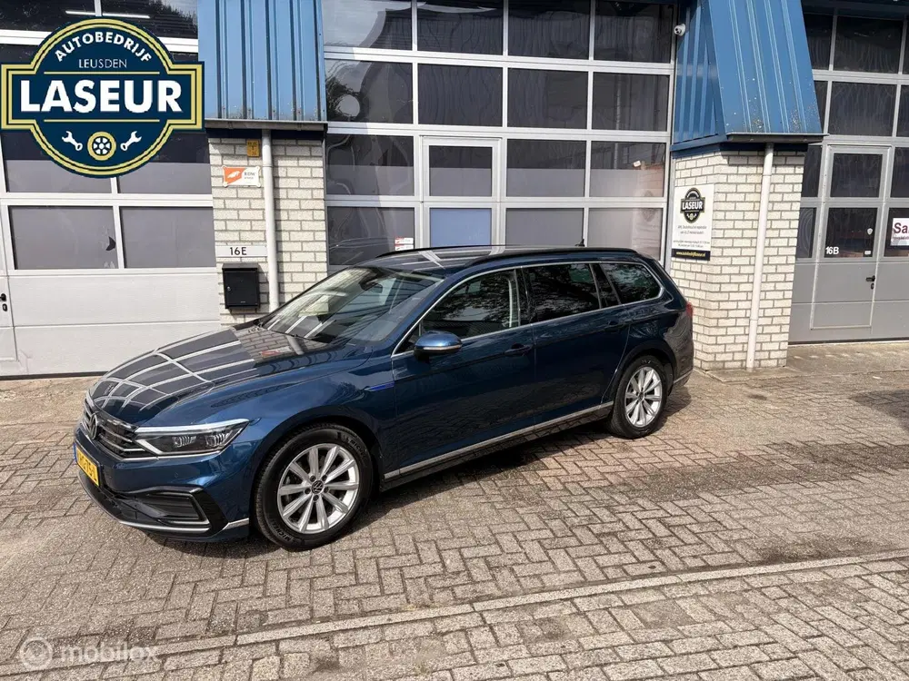Volkswagen Passat 1.4 TSI PHEV GTE Business uit 2021, foto 2