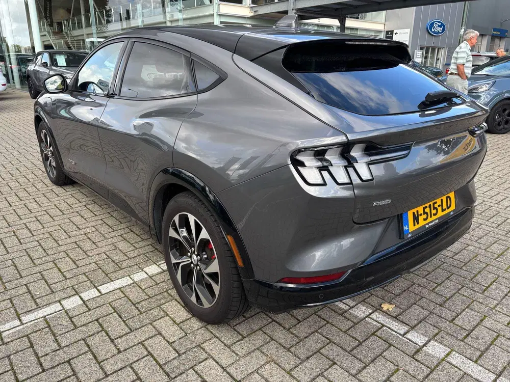 Ford Mustang Mach-E Extended AWD 98 kWh uit 2021, foto 6
