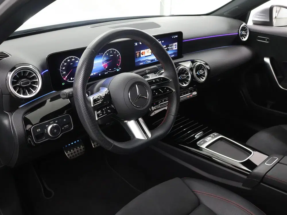 Mercedes-Benz A-Klasse 180 Star Edition AMG Line uit 2025, foto 7