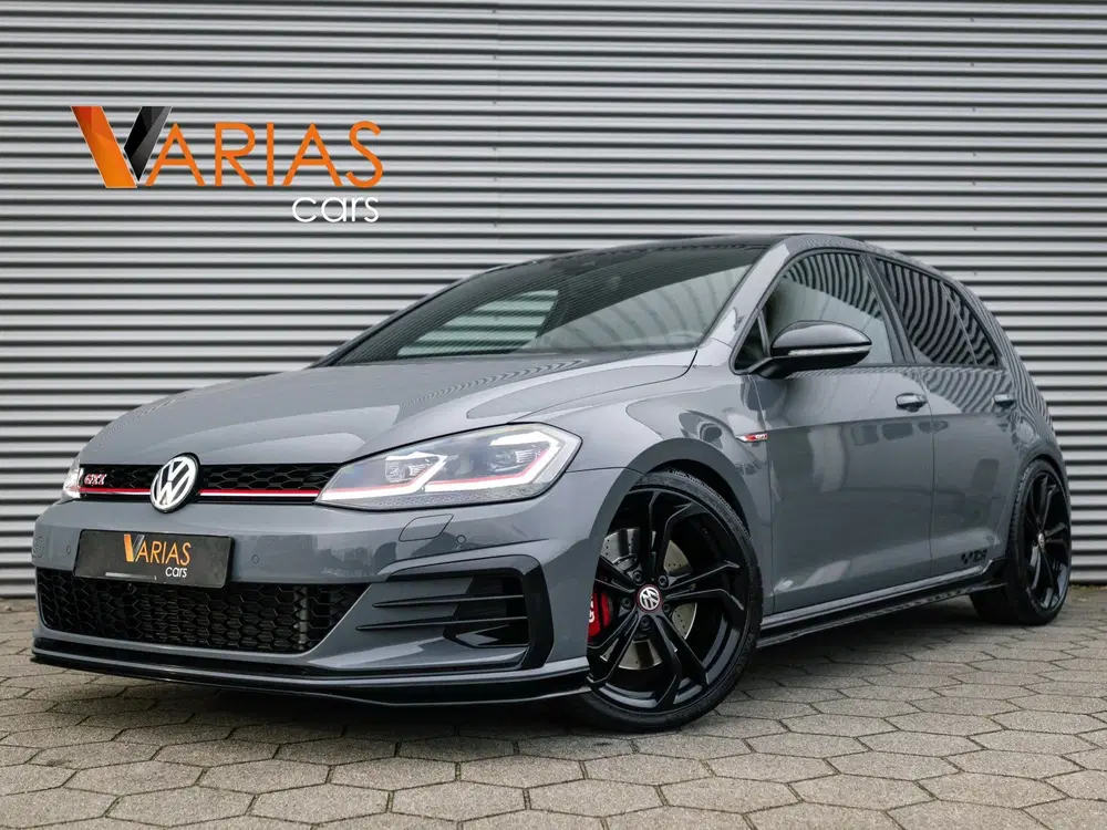 Volkswagen Golf 2.0 TSI GTI TCR Pano DCC Navi Camera Keyle uit 2019