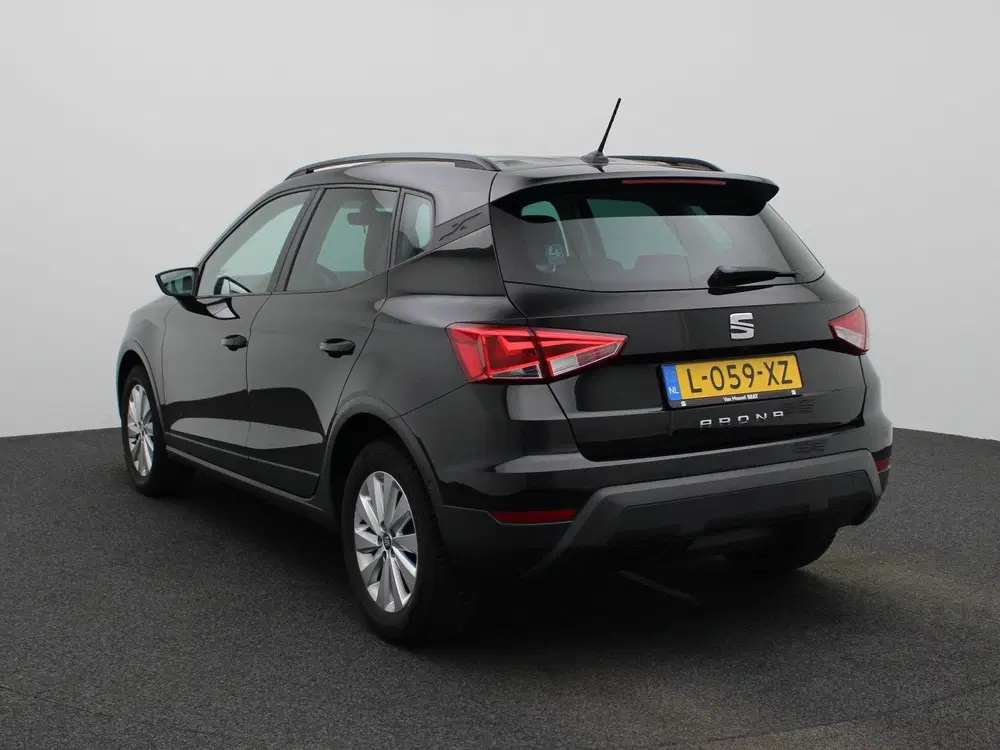 SEAT Arona 1.0 TSI Style Business Intense uit 2021, foto 2