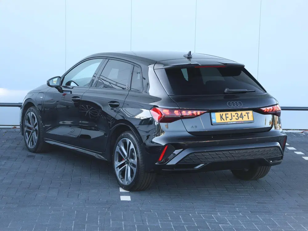 Audi A3 45 TFSI e S edition Competition uit 2026, foto 13
