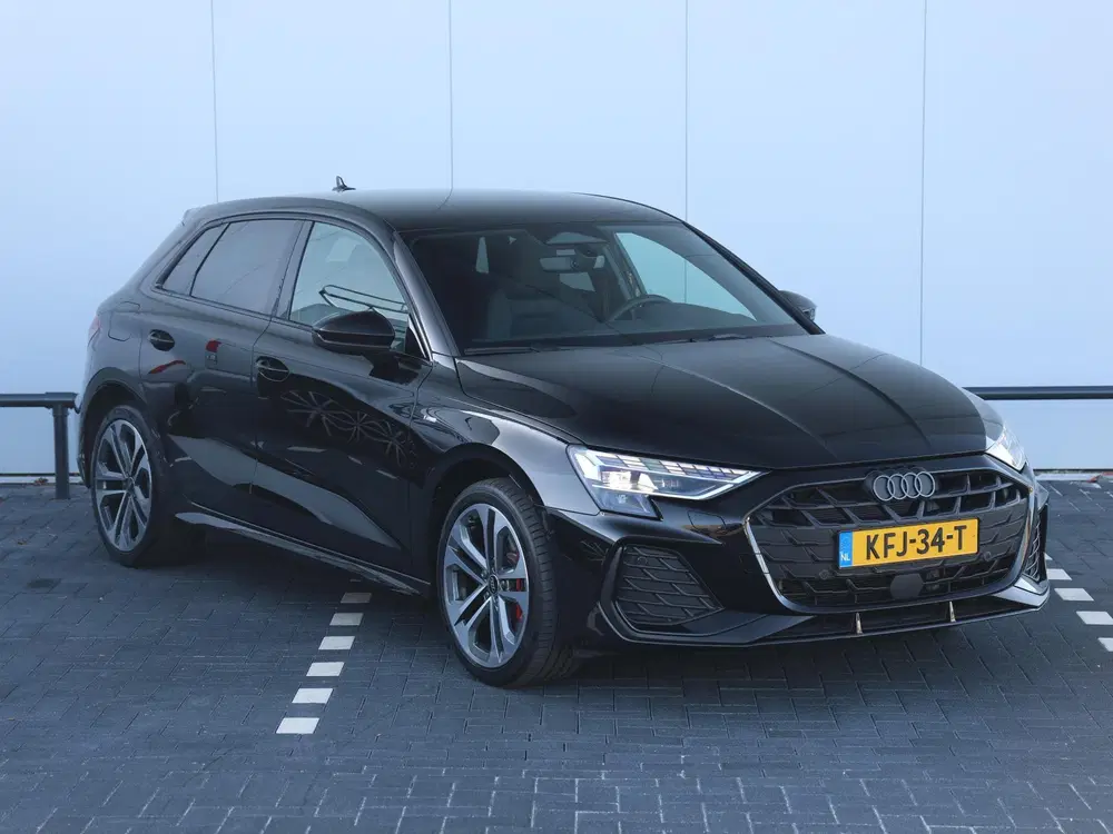Audi A3 45 TFSI e S edition Competition uit 2026, foto 3